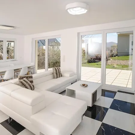 Designpension Classicidyll - Sennhuette 3 *